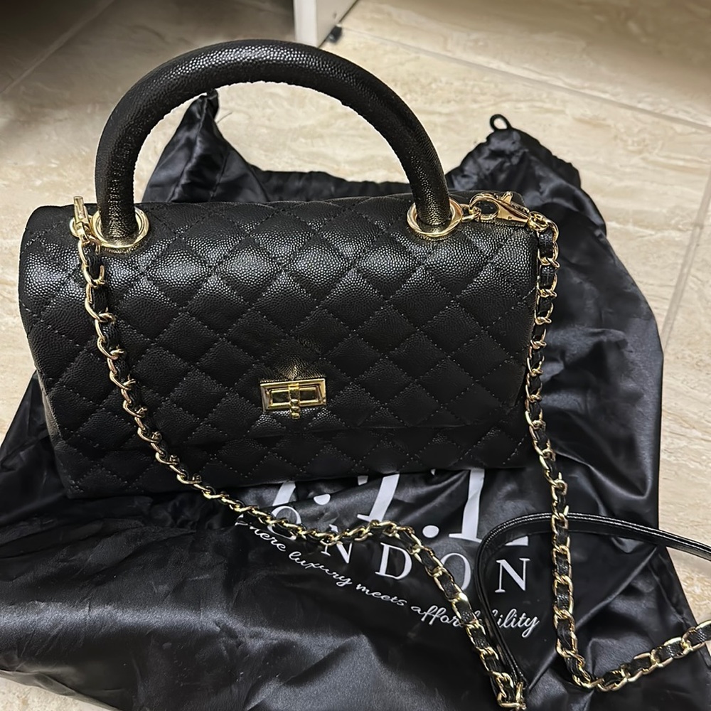 Top handle bag